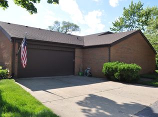 60 Boardwalk Pl, Park Ridge, IL 60068