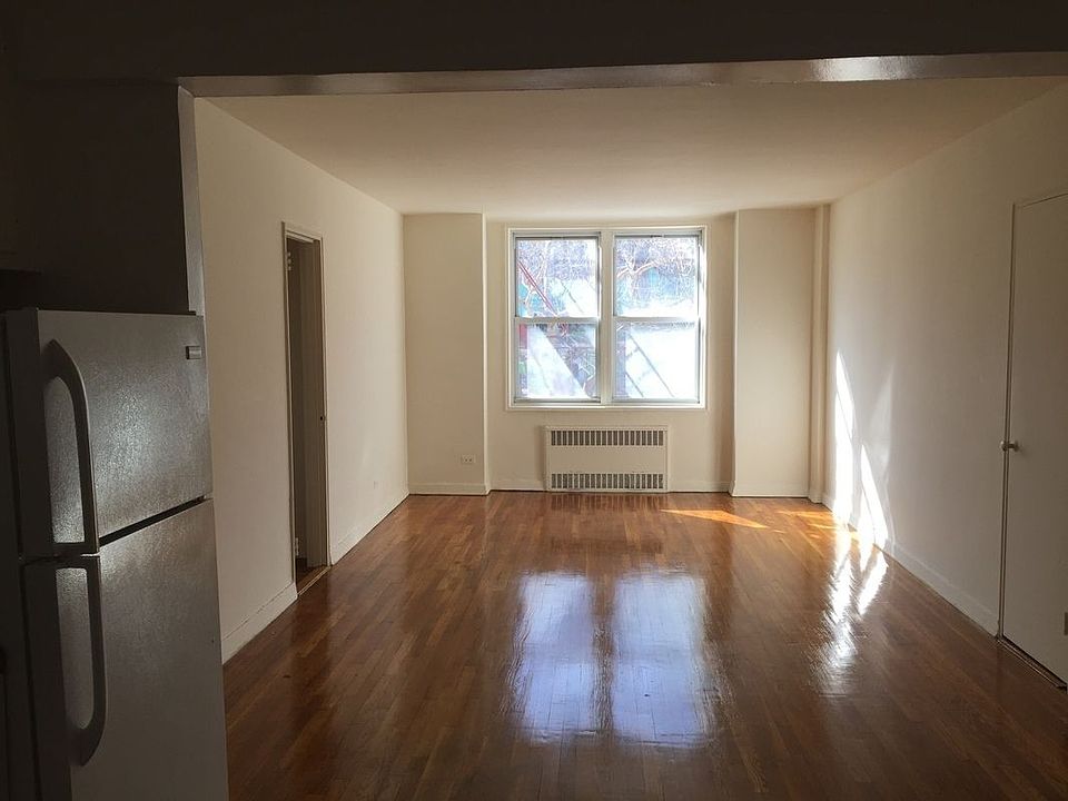 1st image of 4116 51st St APT 6C