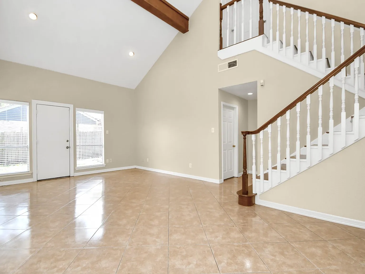 3 bed, 2.5 bath, 1552 sqft, $1,975 — Photo 4