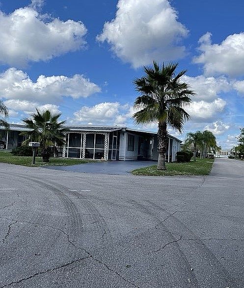 1st image of 20 Antigua Ln
