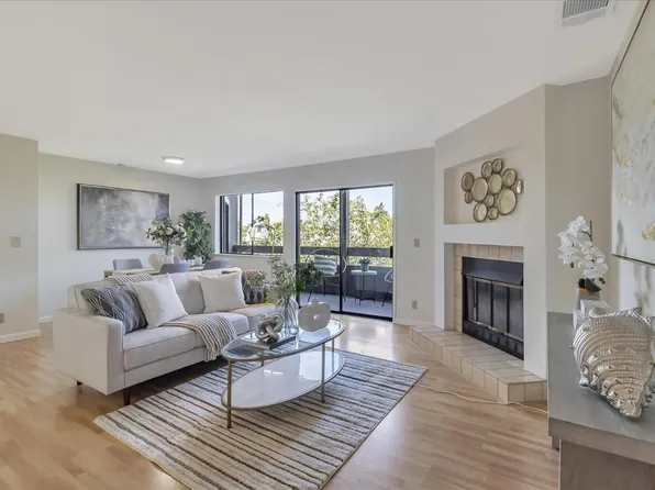 840 Sea Spray Ln APT 210, Foster City, CA 94404