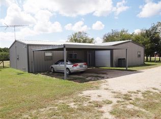 100 Red Baron Dr, Rhome, TX 76078