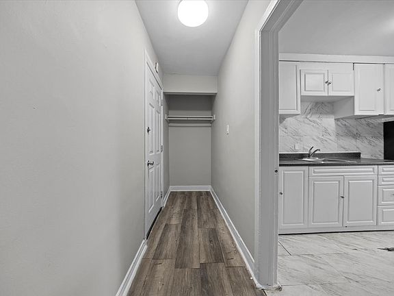 4th image of 1435 Morisset Ave #352396