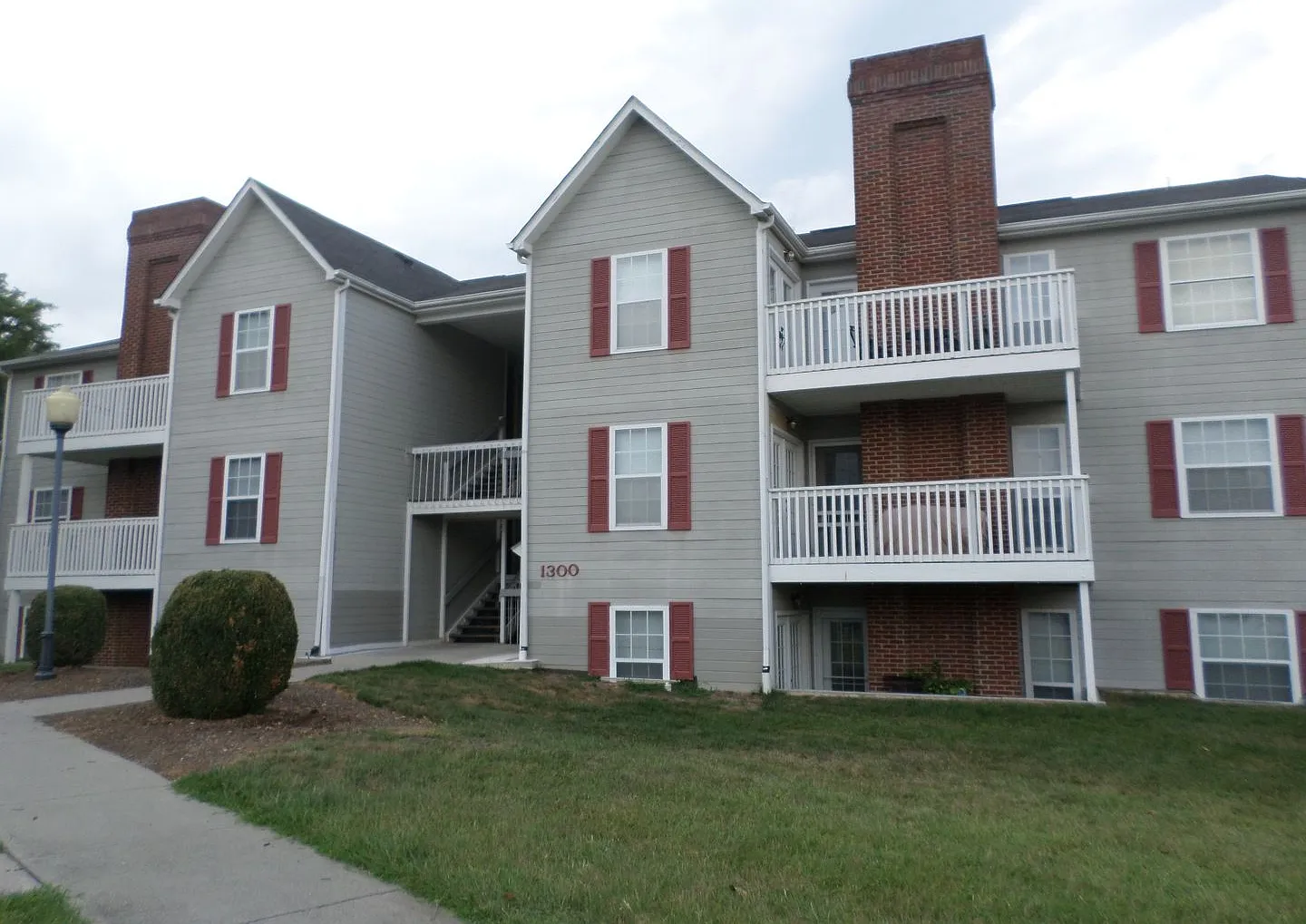 2 Bedroom, 2 Bath Condo — Photo 1