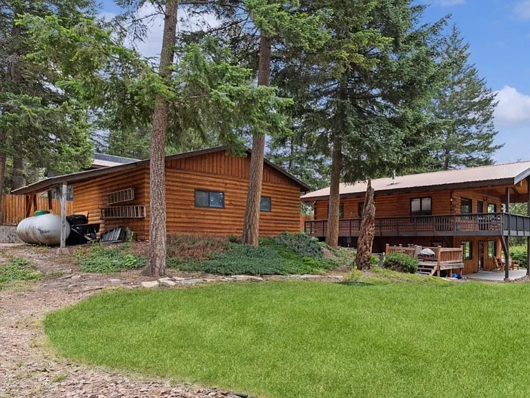 154 Pine Ct — Photo 2