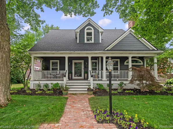 1064 William St, Plymouth, MI 48170