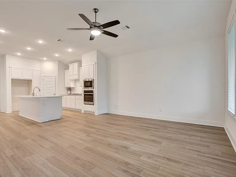 6027 Churchill Springs Ln — Photo 13