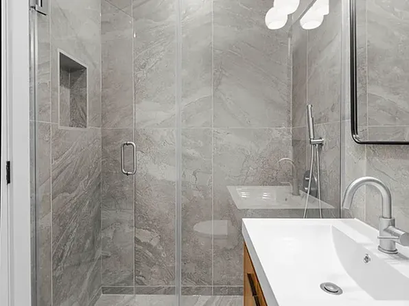 190 Sixth Avenue image 3 of 13