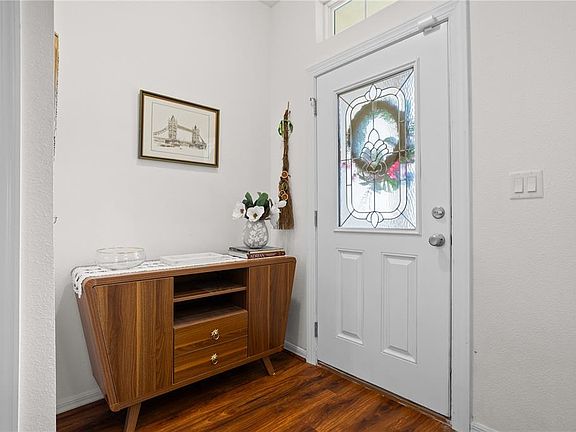 2nd image of 2916 MOONSTONE BEND