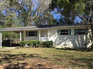 1610 Airport Dr, Tallahassee, FL 32304