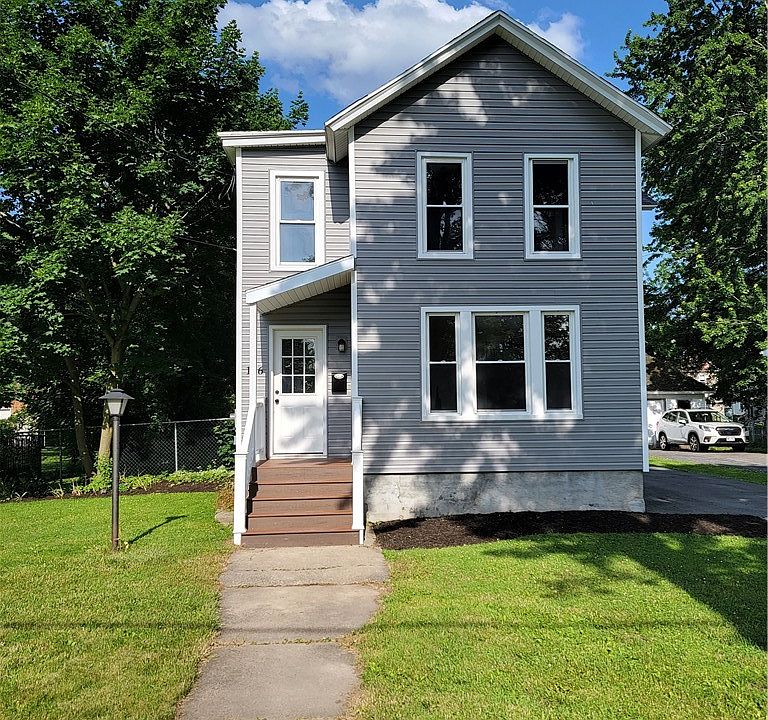 1st image of 136 S Seward Ave