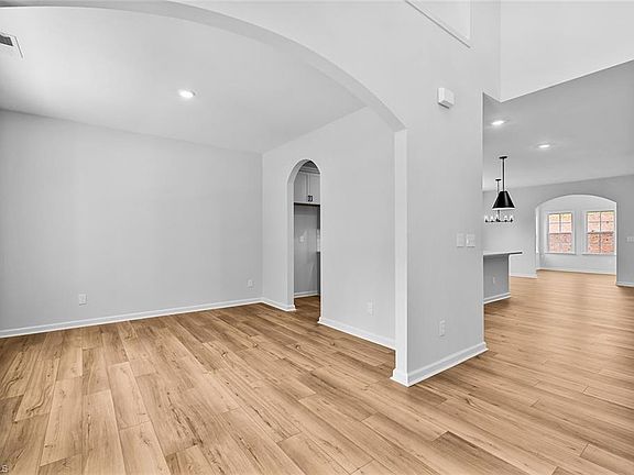 4th image of 1335 Creek Knoll Dr