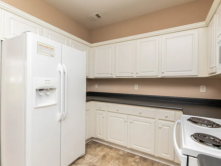 2373 Bancroft Way — Photo 9