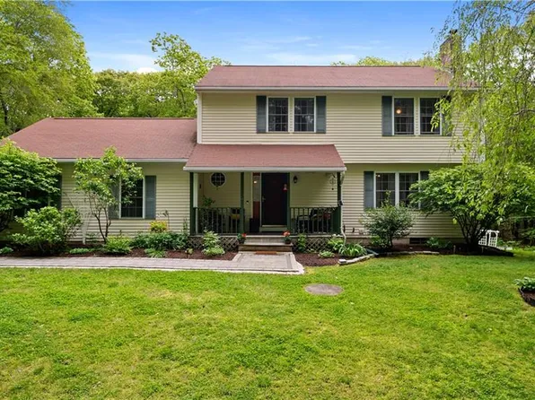 605 Gardner Rd, Exeter, RI 02822