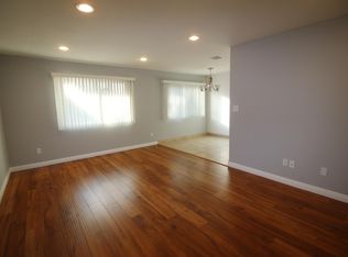 19229 Nordhoff St #7, Northridge, CA 91324