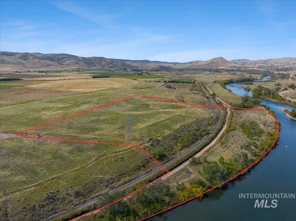 Harmony Ln, Emmett, ID 83617