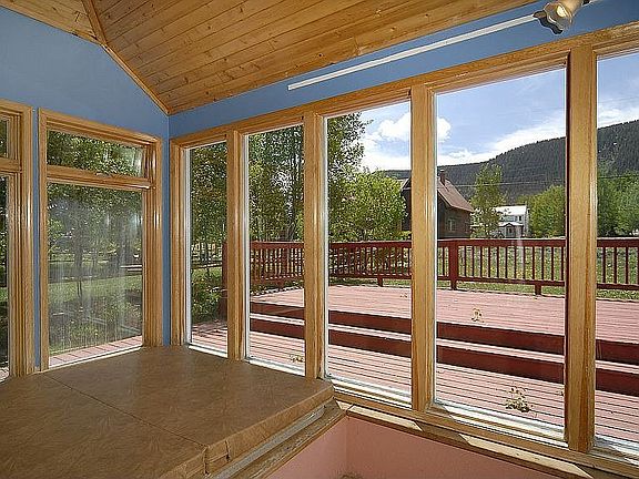 Hot Tub & Deck