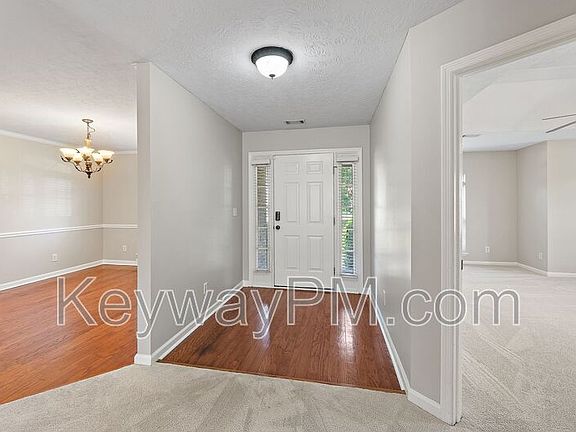 3rd image of 845 Prairie Ln