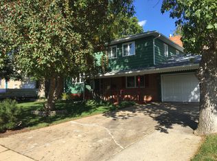 872 7th Ave W, Dickinson, ND 58601