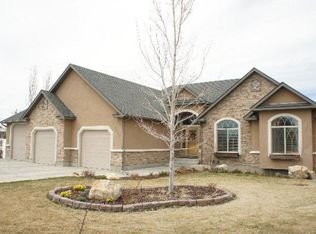 2558 S Bungalow Dr, Ammon, ID 83401
