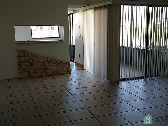2nd image of 960 N Franklin Ave APT K