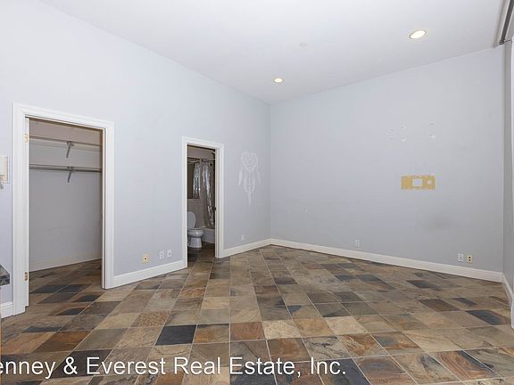 4th image of 1375 Vallejo St #A