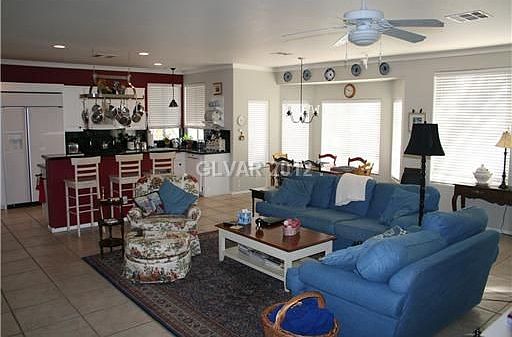 3rd image of 1263 Gallery Oaks Dr