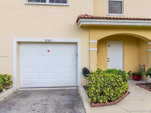 4th image of 1269 NW 27th Ave