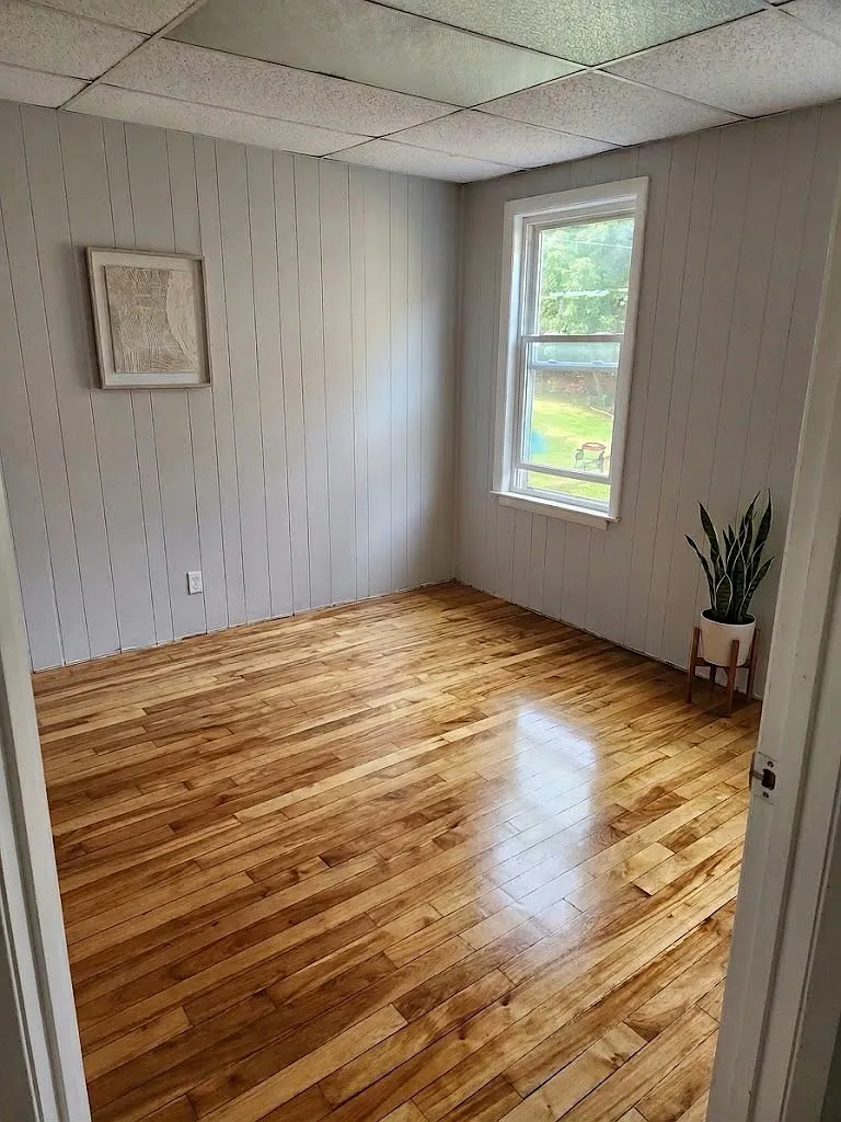 4 bed, 1325 sqft, $2,250 — Photo 3