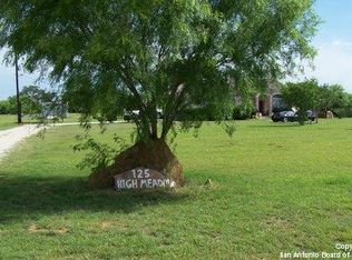 125 High Mdws, Lytle, TX 78052