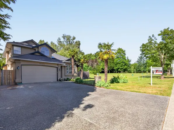 15465 80th Ave, Surrey, BC V3S 2J2