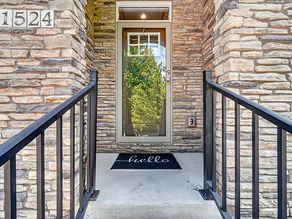 2nd image of 1524 Park Ave