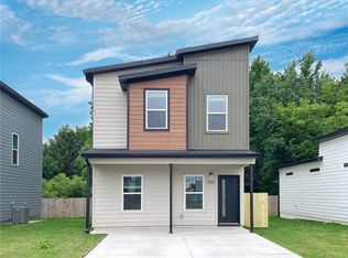 1051 Reading Railroad Ln, Bentonville, AR 72713