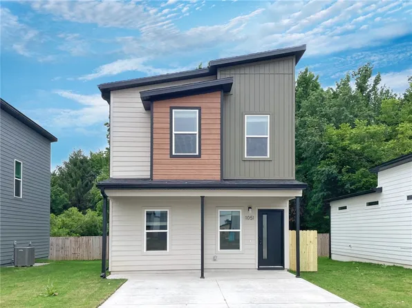 1051 Reading Railroad Ln, Bentonville, AR 72713