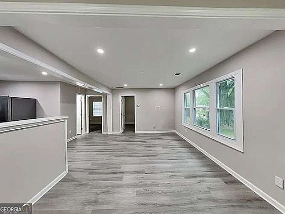 2nd image of 2609 Hood Ave NW