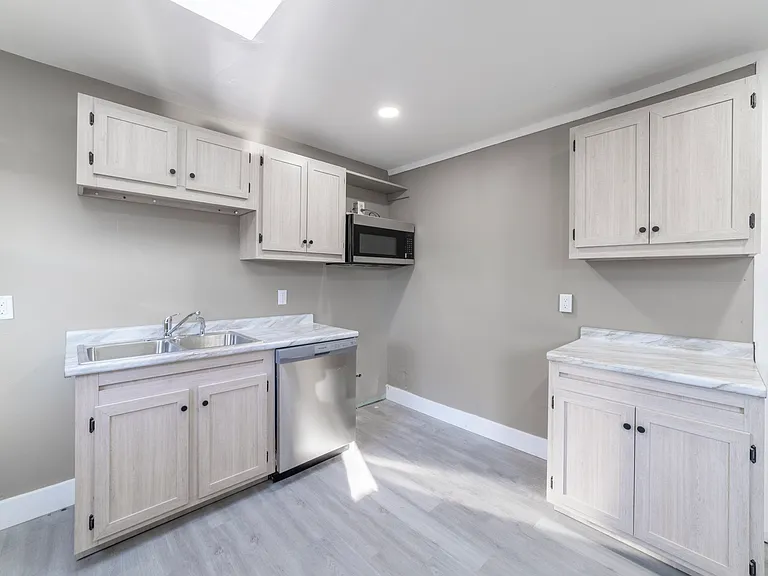 5411 W 7th Ave — Photo 5