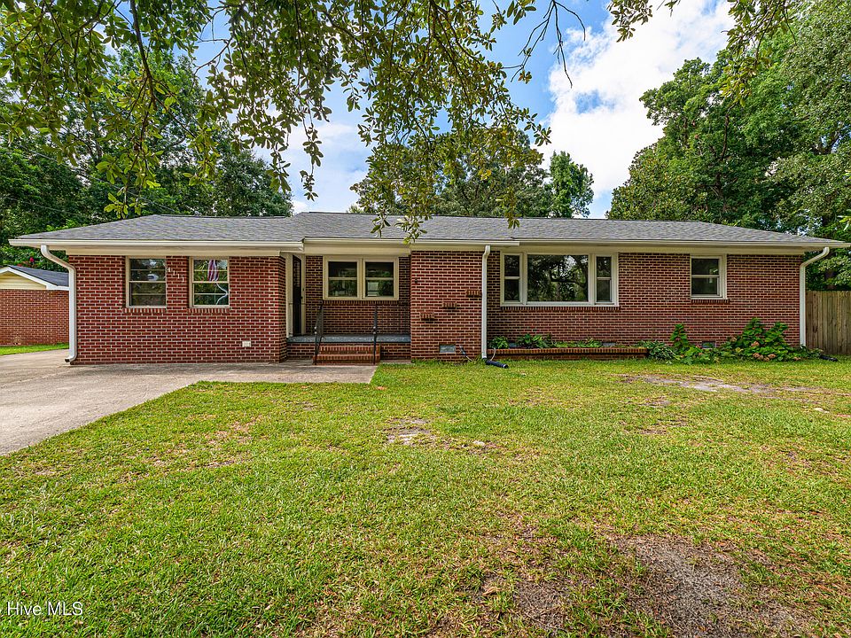 1st image of 4111 Country Club Road