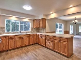 17369 McGuffie Rd, Salinas, CA 93907