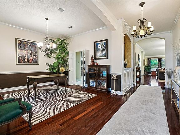 2nd image of 3809 Lake Winnipeg Dr