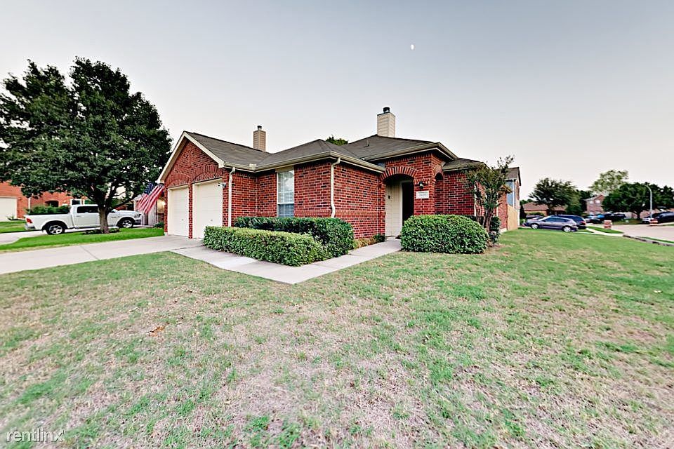 3400 STAR RANCH Court Roanoke TX