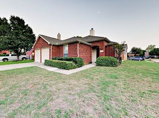 3400 Star Ranch Ct, Roanoke, TX 76262
