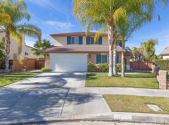 4th image of 1585 Stoneside Dr