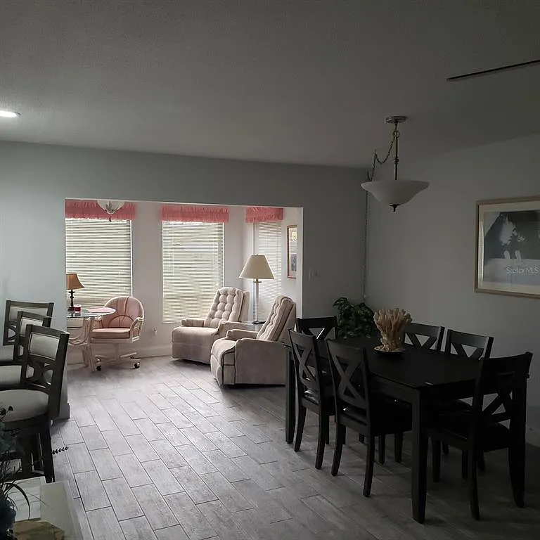 2 bed, 2.0 bath, 1296 sqft, $4,200 — Photo 4