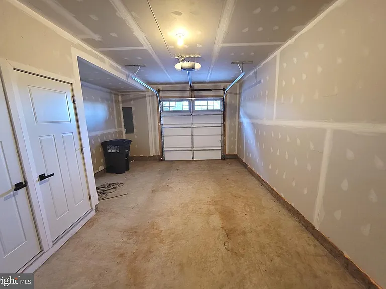 2616 Velocity Rd — Photo 18