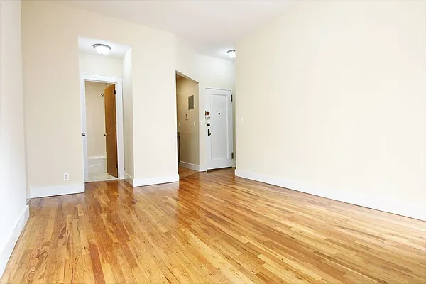 Rented by JK Dansar Corp | media 31