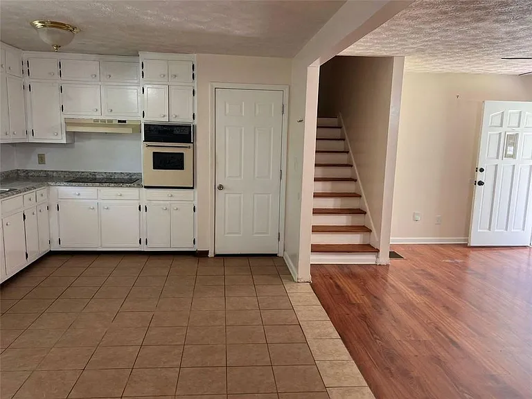 2768 Majestic Cir — Photo 3