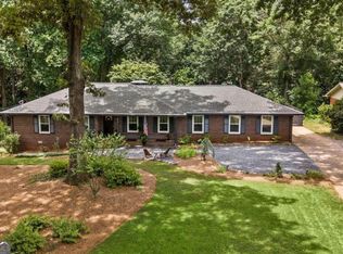 272 Skyland Dr, Roswell, GA 30075