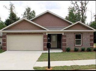 5035 Smithfield Cir, Northport, AL 35473