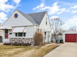 2768 S 55th St, Milwaukee, WI 53219
