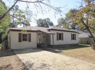 716 Macarthur Ave, Wake Village, TX 75501